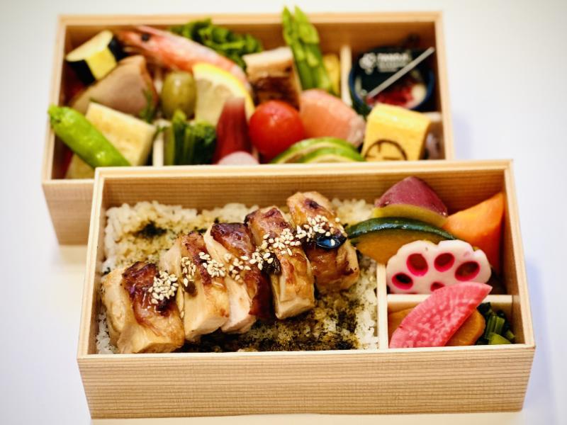 鶏の照り焼き重弁当　葉わさびの香りで