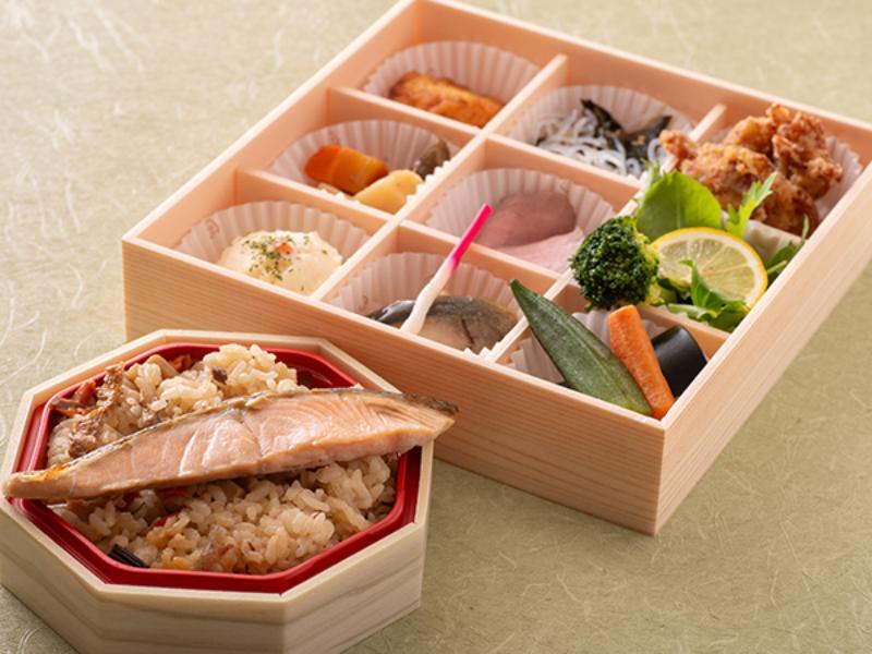 9升オードブル御膳【大きな鮭の炊きこみご飯】