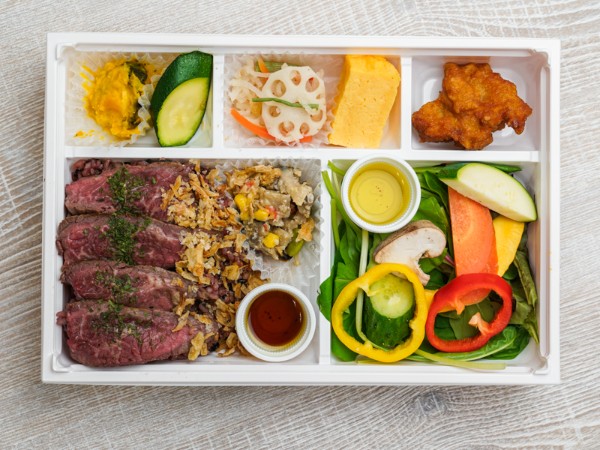 濃～い野菜と国産牛のランイチステーキ弁当