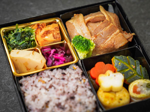 4升7種 三元豚の生姜焼き