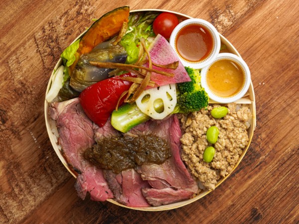 ビーフステーキわっぱ弁当