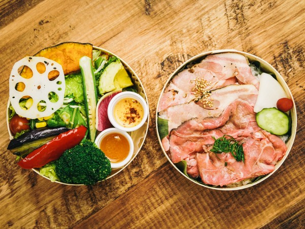 ローストビーフ・ポーク二段弁当