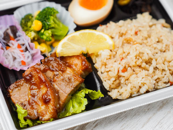 食彩 焼き豚弁当