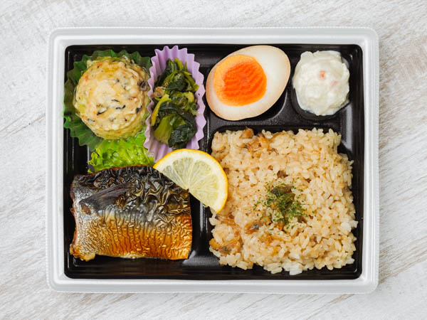 食彩 鯖塩焼き弁当