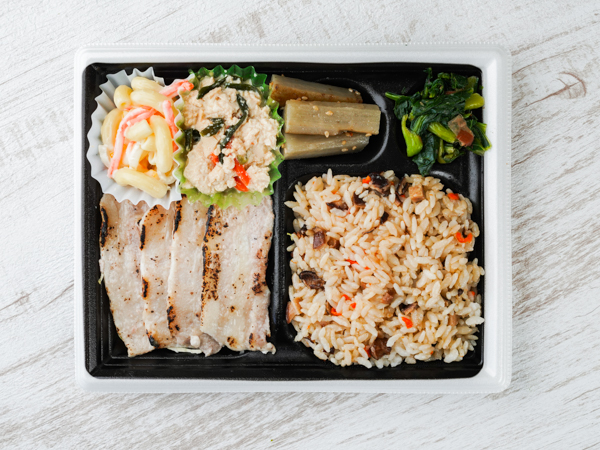 食彩 豚塩カルビ焼き弁当