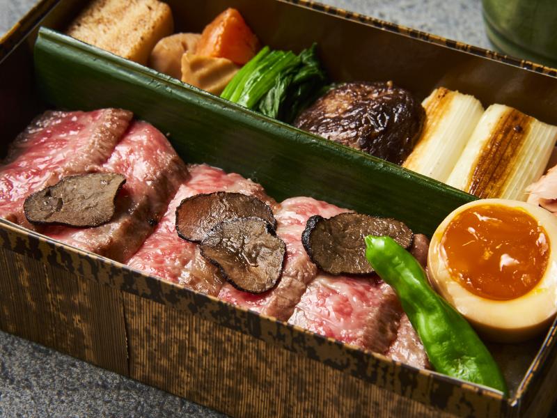 最高級A5サーロイントリュフステーキ