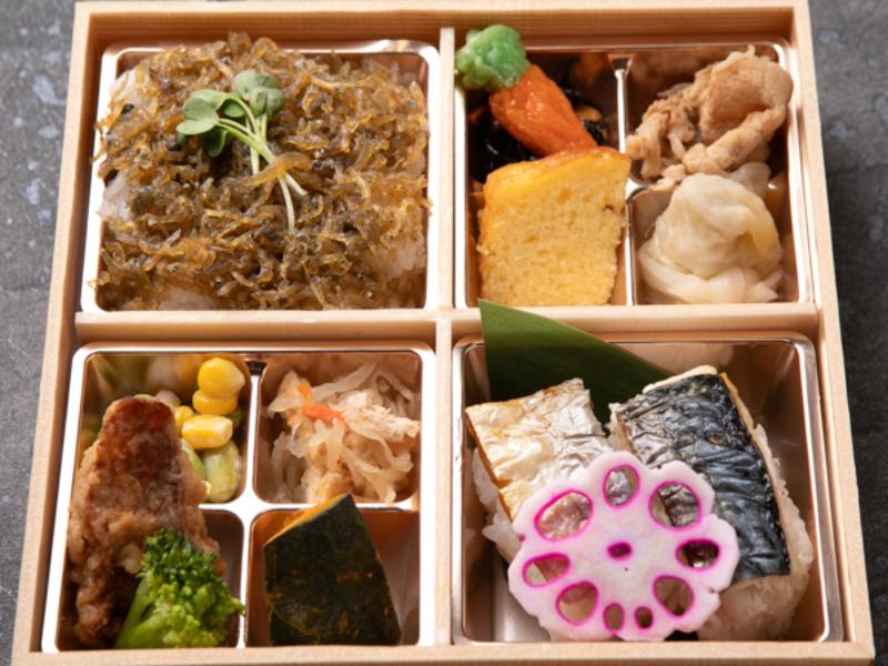 焼き鯖棒寿しとちりめんじゃこ御膳