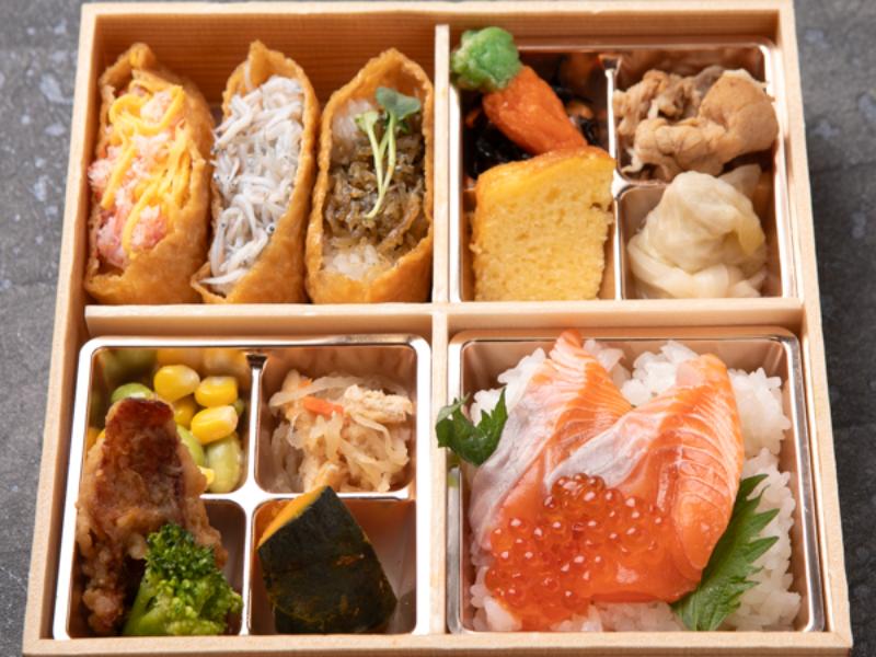 贅沢彩り御膳〜熟成サーモンいくらの昆布〆と彩り稲荷(かにちらし・しらす・ちりめんじゃこ)〜