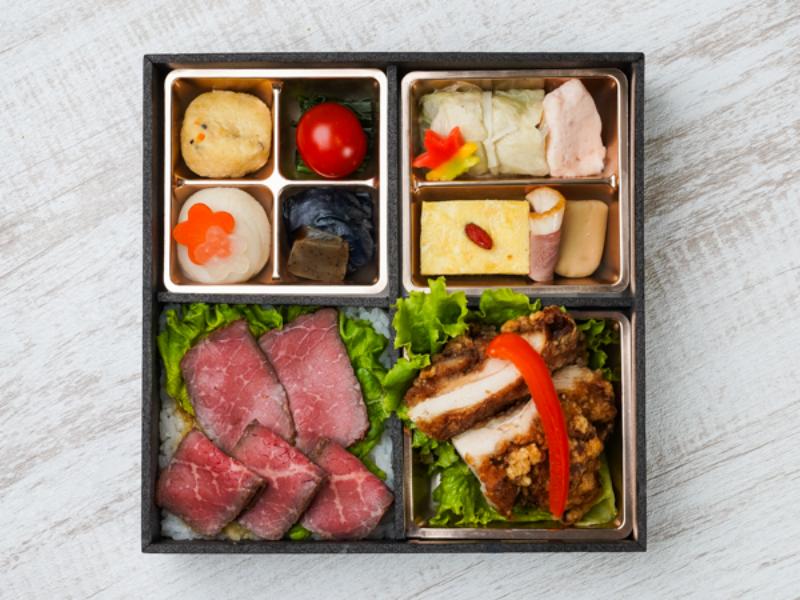 〜鶏の竜田揚げ〜牛ロースト重とこだわり和惣菜 御膳