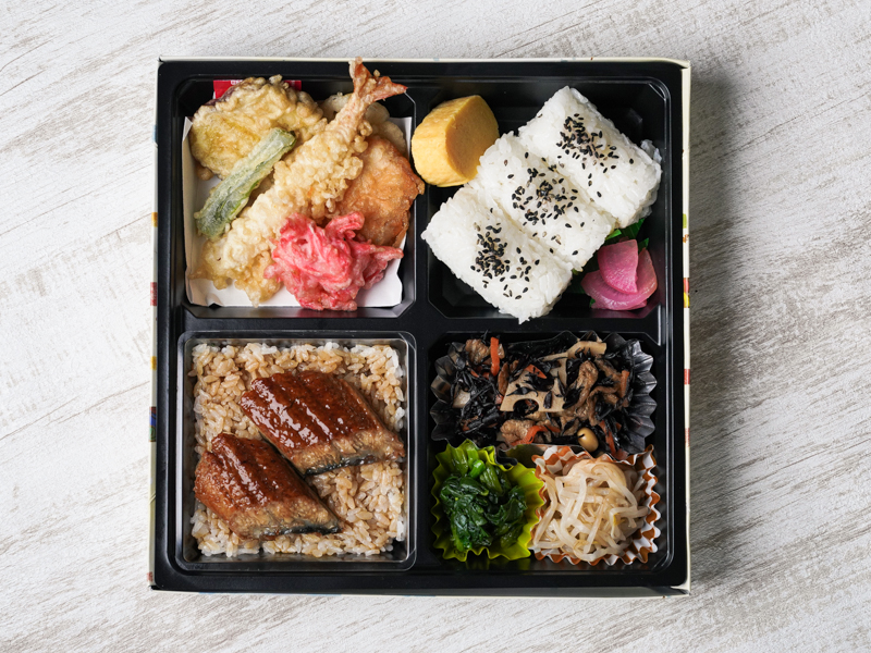 ミニうな重と天ぷらの御弁当