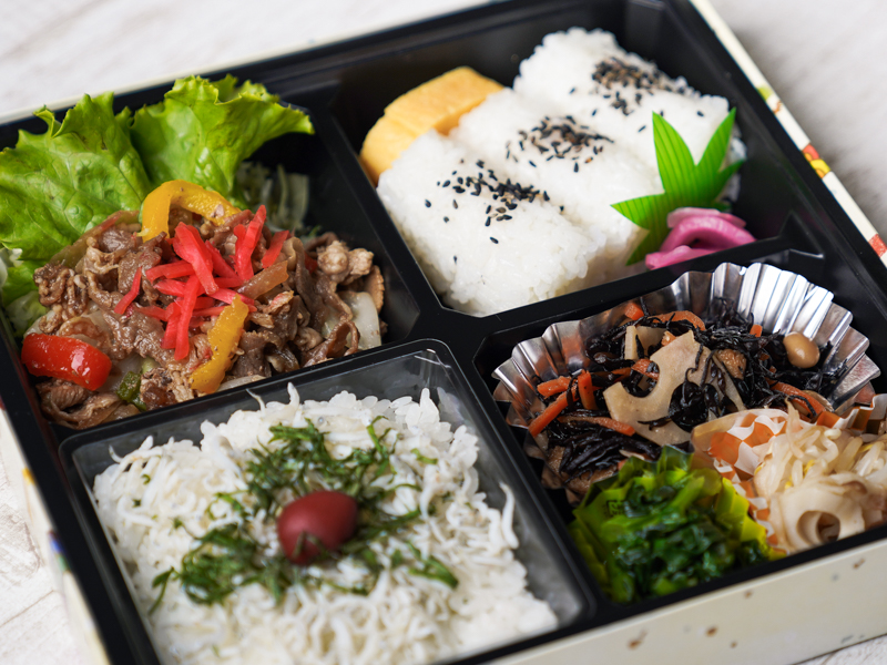 しらす御飯と焼肉の御弁当