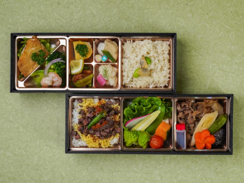 厳選牛すき焼きと旬魚の西京焼きの二段御膳（～1月7日まで納品不可）