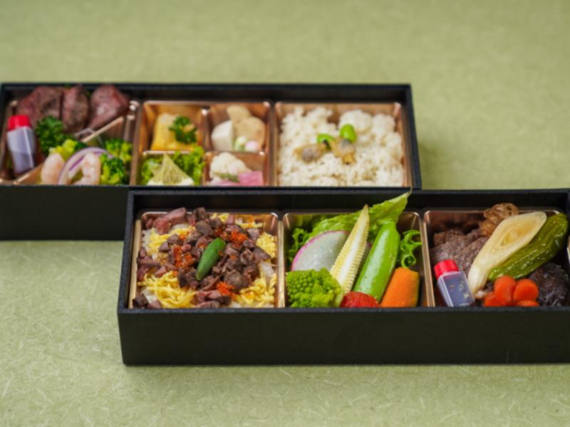 黒毛和牛いちぼ すき焼きとステーキ仕立ての食べ比べ二段御膳（～1月7日まで納品不可）