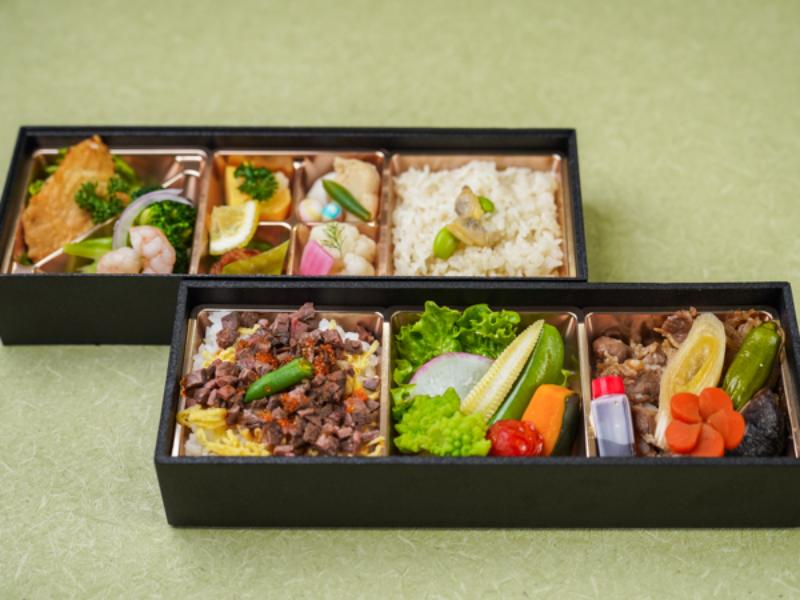 黒毛和牛特選牛すき焼きと旬魚の西京焼きの二段御膳（～1月7日まで納品不可）