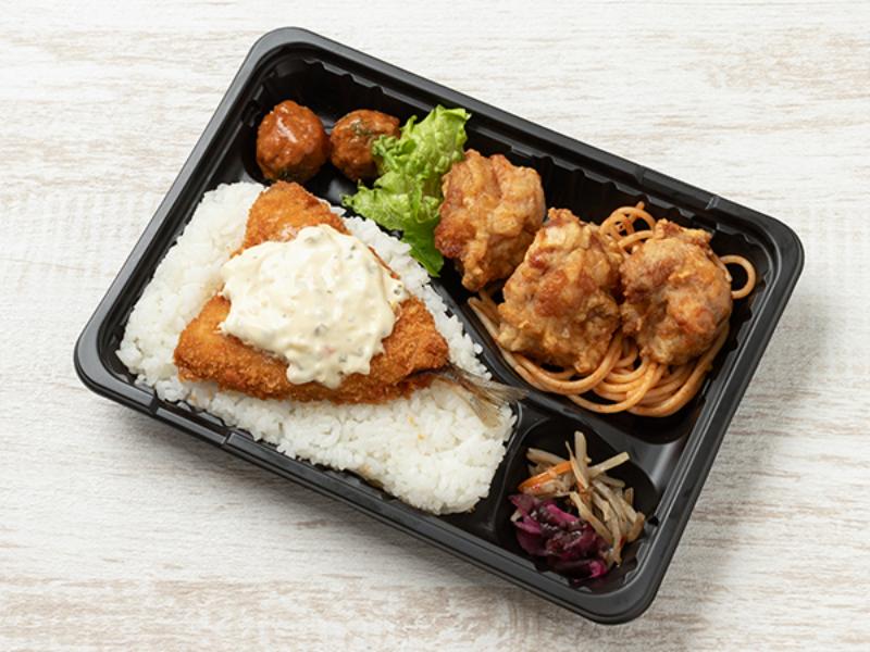 鶏モモのから揚げとアジフライのせご飯弁当