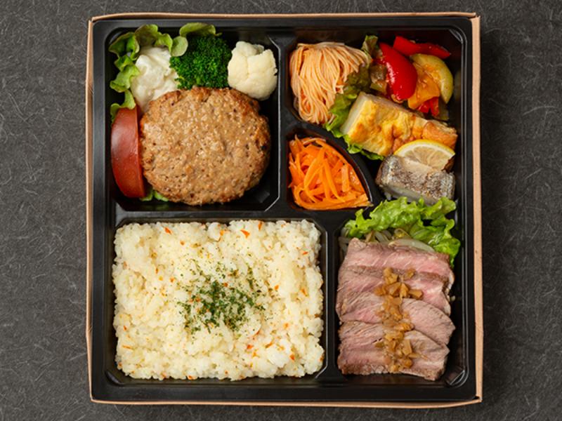 【Wメイン】ハンバーグとローストビーフと鮮魚の贅沢御膳～バターライス添え～