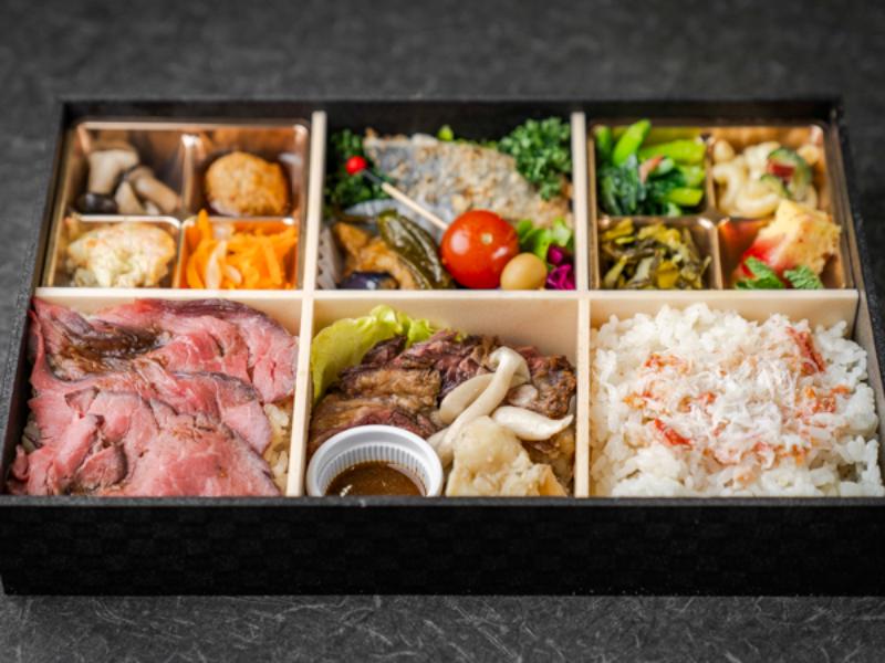 特選御膳　ローストビーフ重と蟹めし