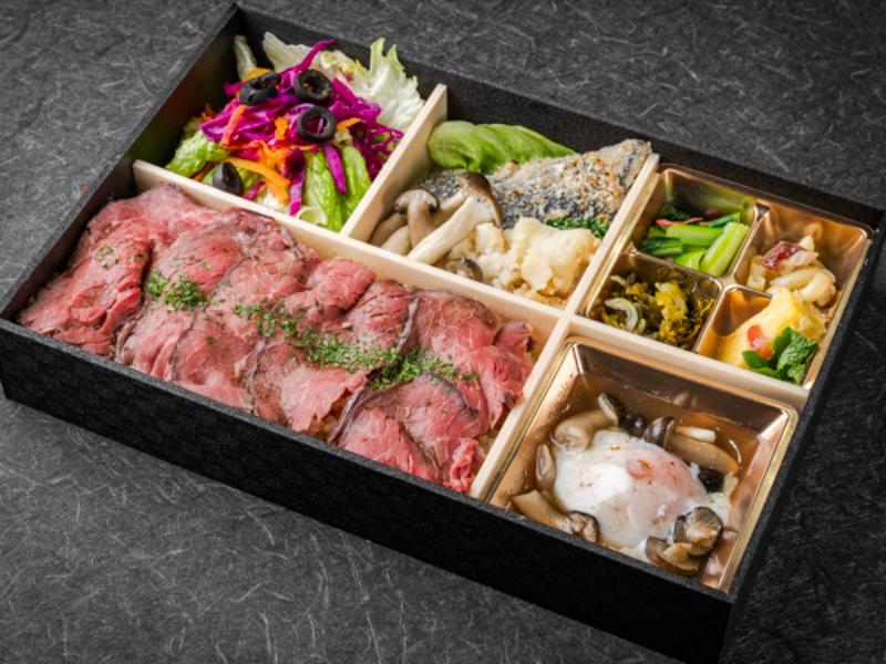 鰆の香草グリルとローストビーフ重