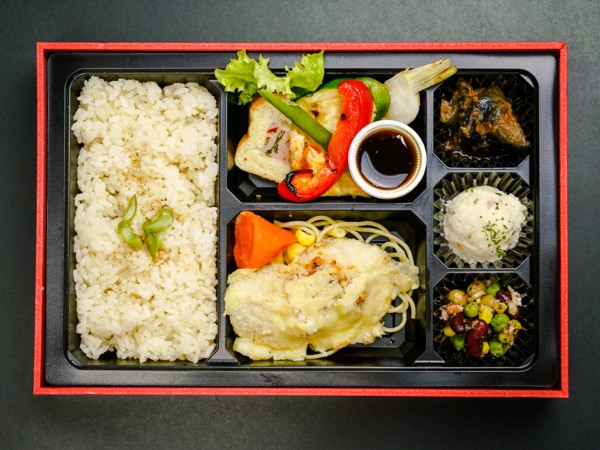 白身魚のプロヴァンス風とオードブル