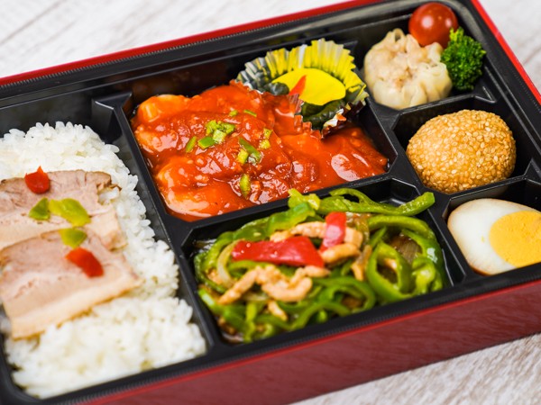 【贅沢！】エビチリ＆青椒肉絲ダブル弁当