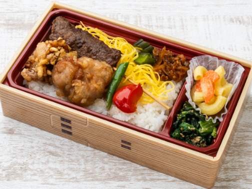 【炭火焼き牛串1本弁当】唐揚げ